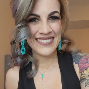 Meet your Posher, Maegan